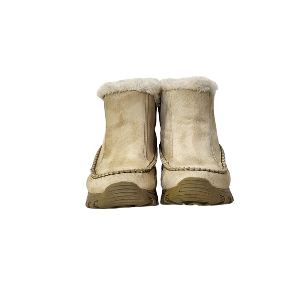 Cabelas 5" High Drift Winter Boots in Cream, Ivory Fur Lining Womens Size 6 - Picture 9 of 11